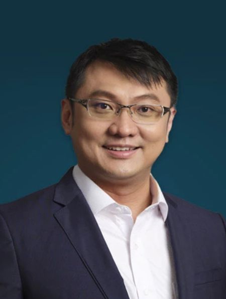 Dr Adrian Lau