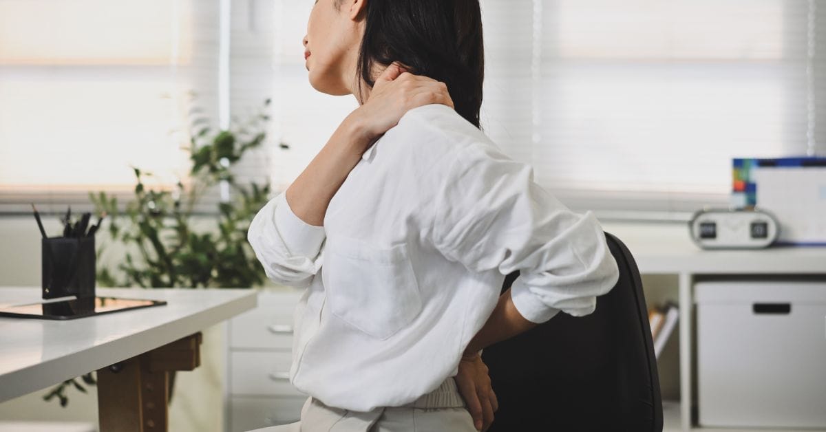 how to relieve shoulder blade pain