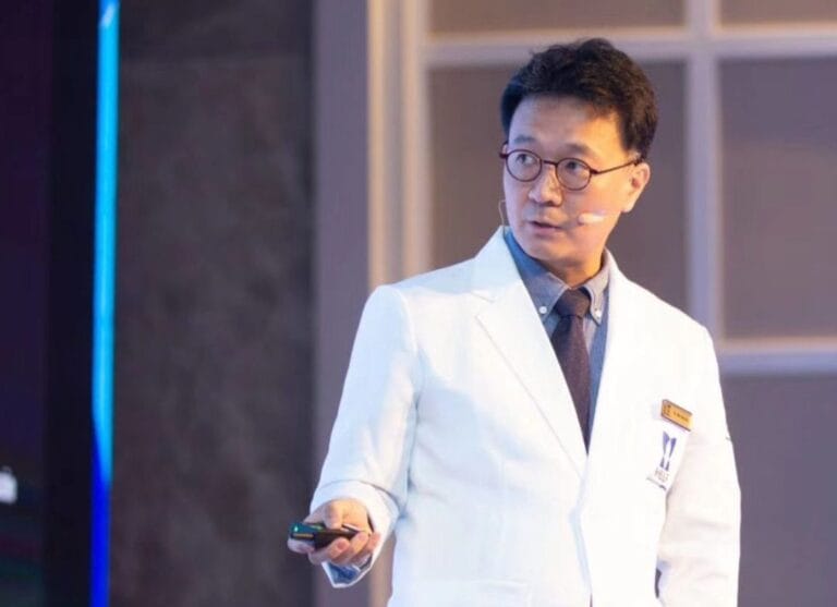 Dr Minhee Ryu | RNWOOD Plastic Surgery, Seoul, South Korea