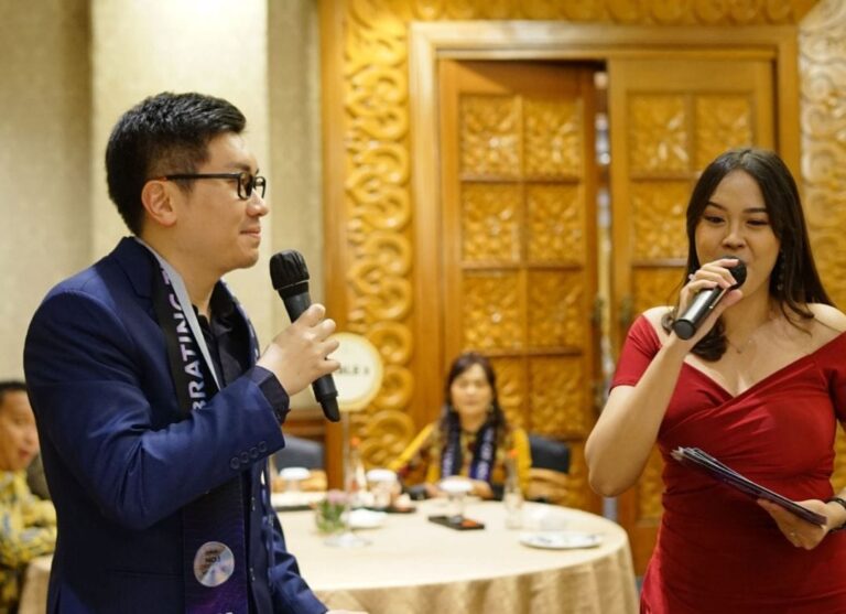 Dr-Kenneth-Lee-Gallery-2.jpg